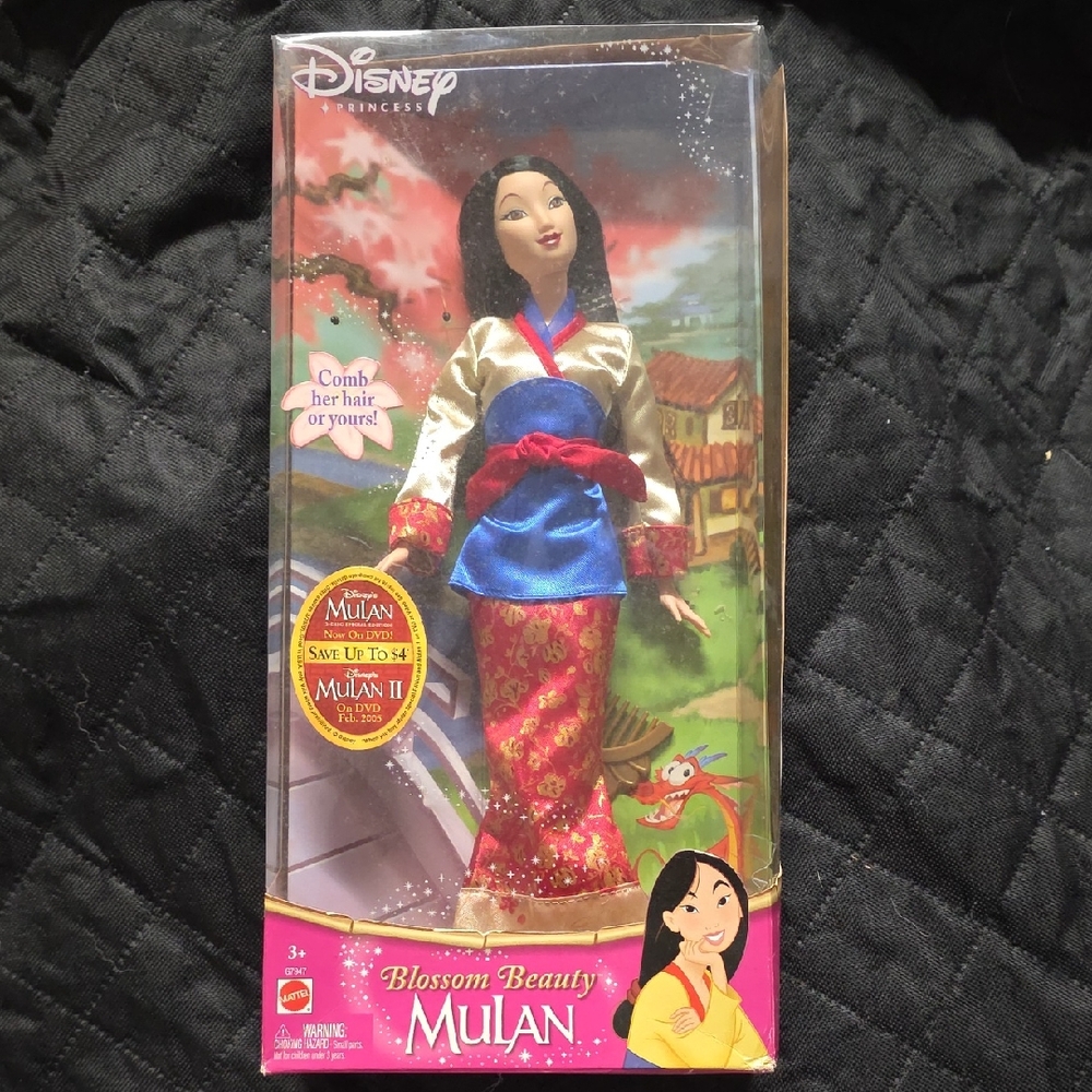 Disney Mulan Blossom Beauty Doll - Red, Blue, White